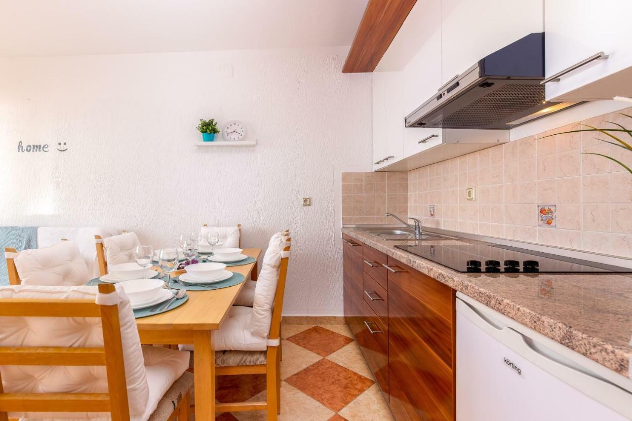 Apartments Villa Maria Crikvenica Exterior foto